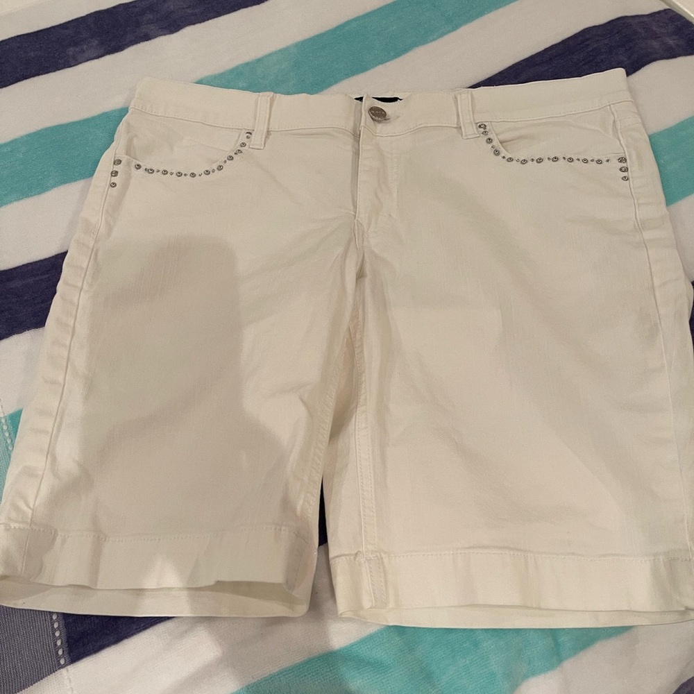 White House Black Market White Embellished Shorts - Size 12 - EUC